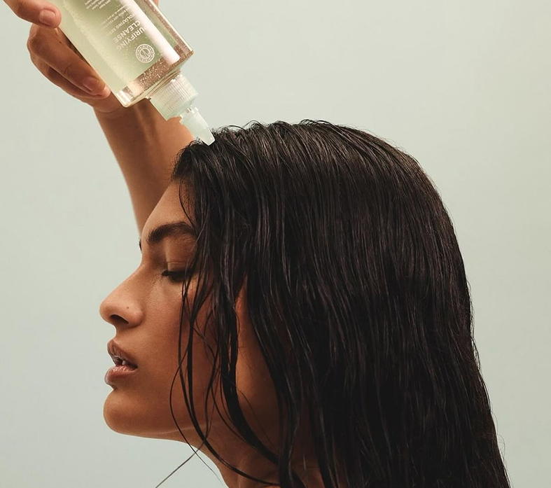 HAIR LOSS IN YOUR 30S? HERE’S WHAT’S ACTUALLY HAPPENING